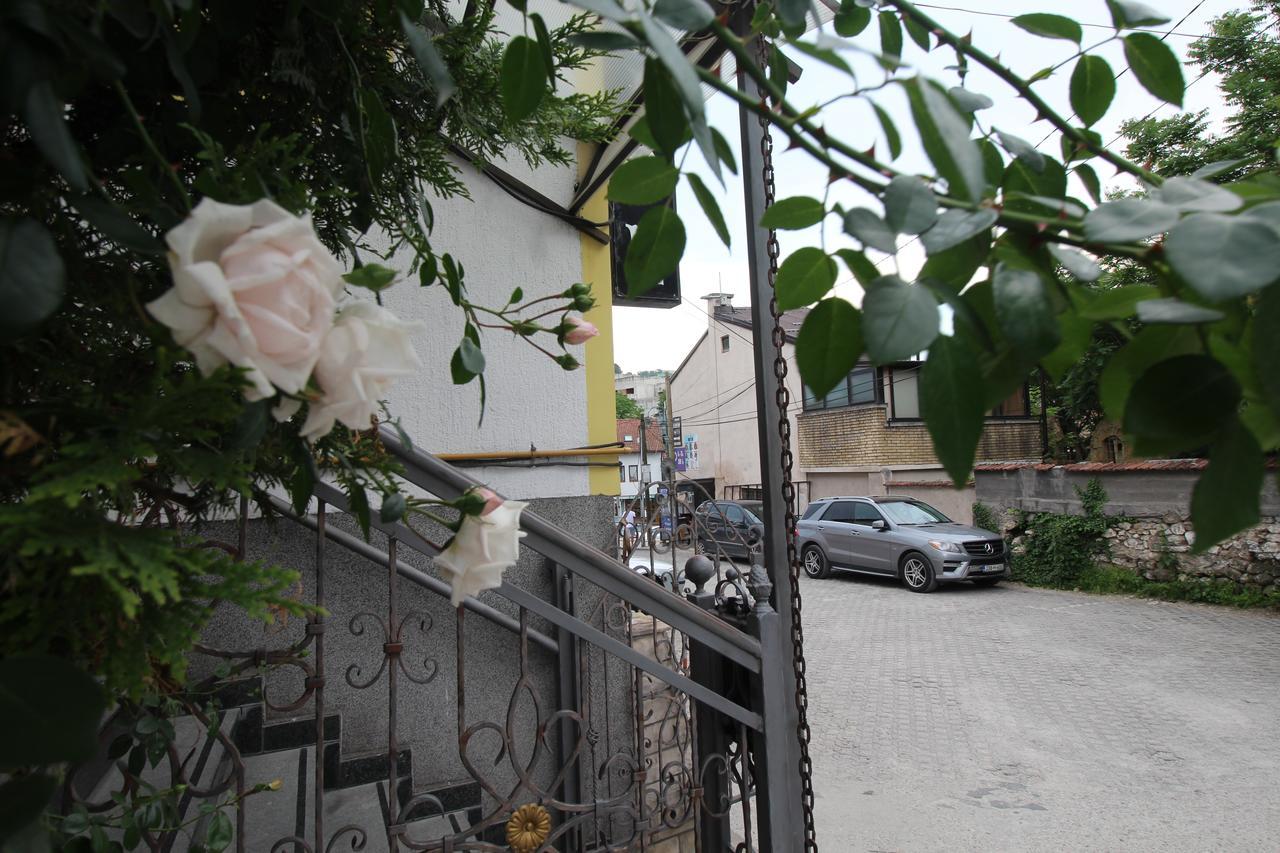 Pansion Stari Grad Hotel Sarajevo Bagian luar foto